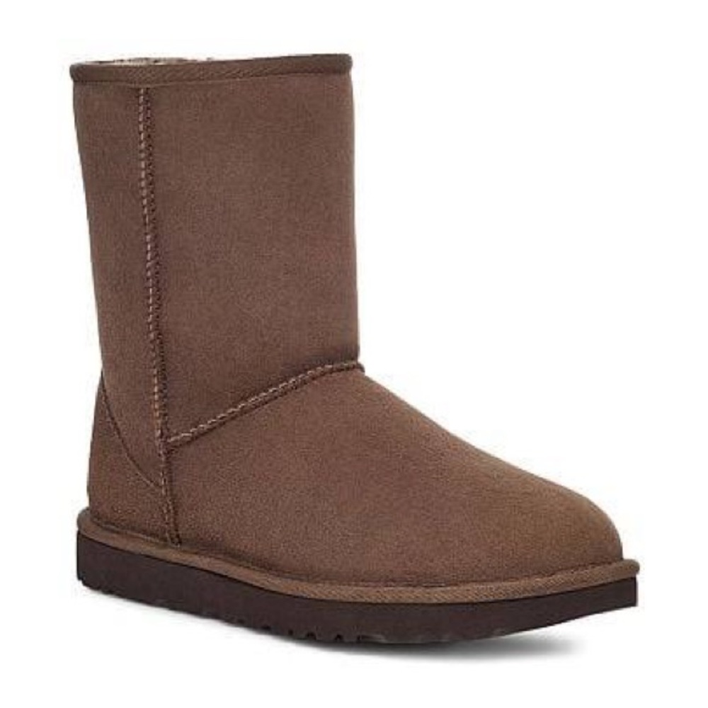 UGG® Classic Short II Boot - Little Kid / Big Kid - Burnt Cedar SIZE 5